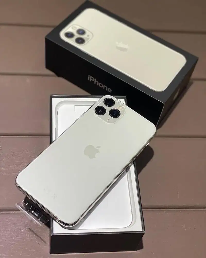 Dijual iphone 11 pro 256 Ex inter resmi all operator bukan simlock