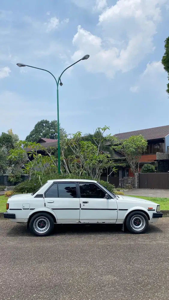 Toyota Corolla 1982 Bensin