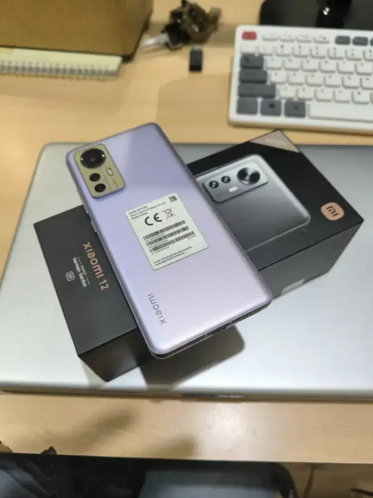 Jual Xiomi 12 Ram 8/256 
Mulus minus shadow nabbar tipis banget.