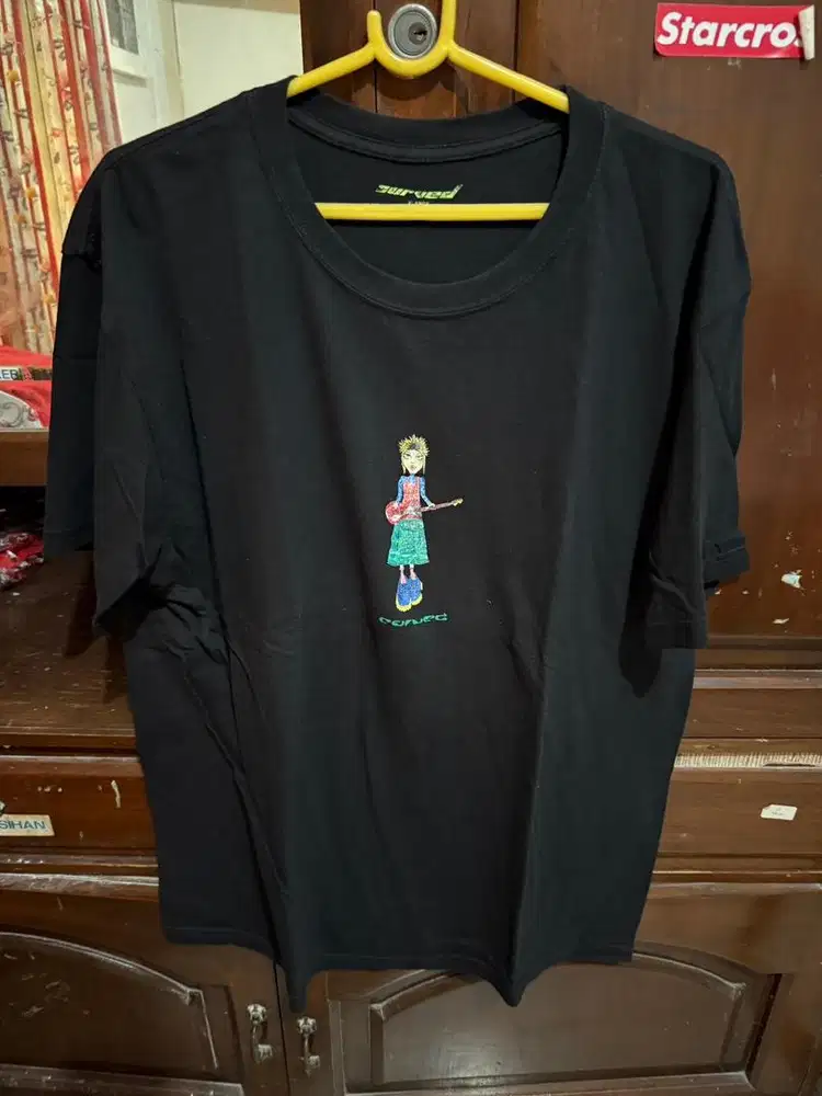 Kaos Curved Black Size XL Original