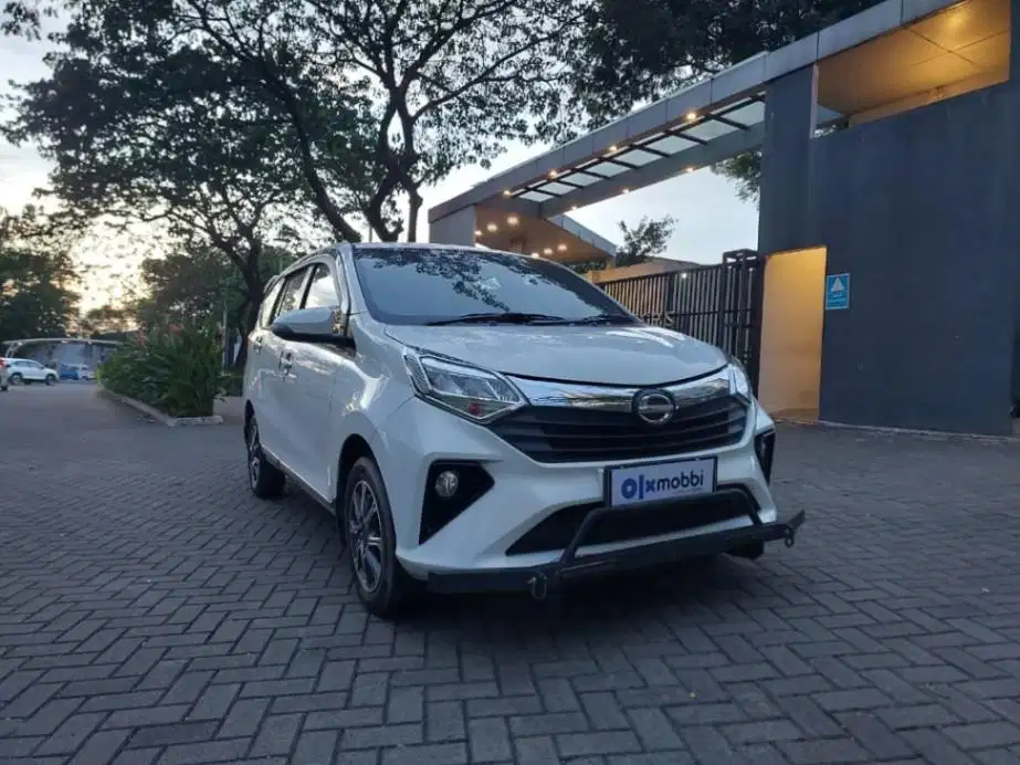 LOW DP Daihatsu Sigra 1.2 R Bensin-AT 2021 UBF