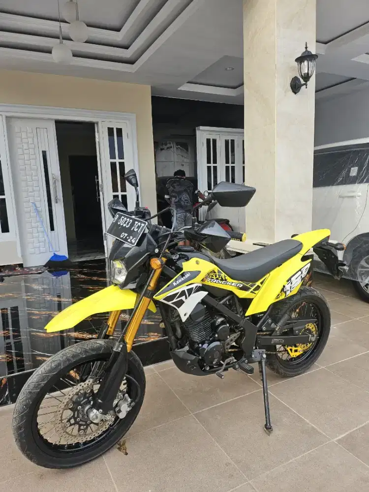Jual Kawasaki D-Tracker SE taun 2019 ss komplit pajak of mesin segel