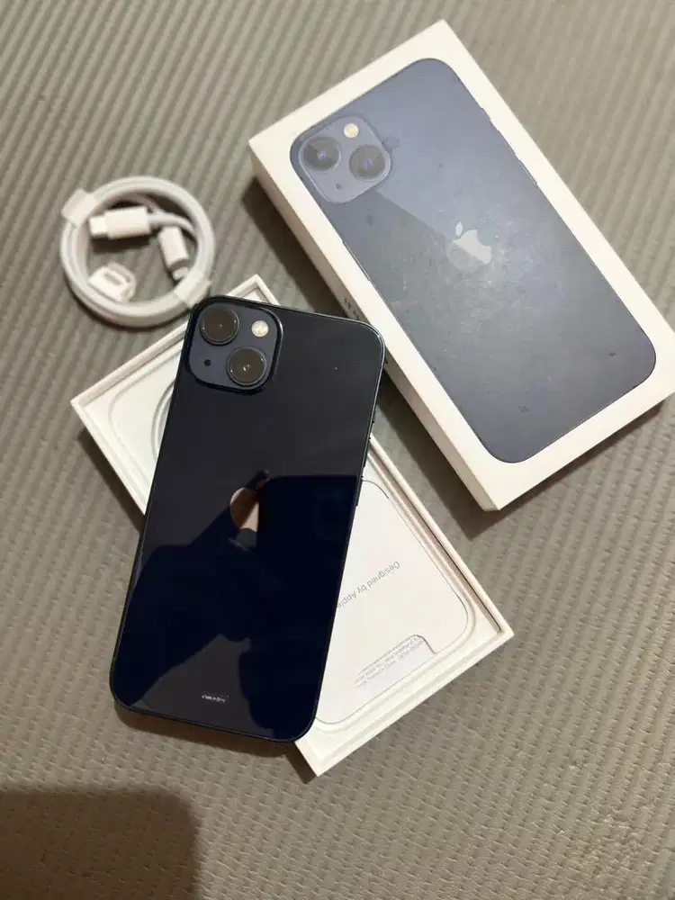 Iphone 13 128 ibox bh 100 garansi on juli 2026 mulus like new