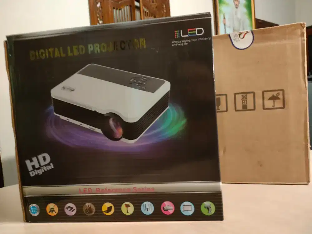 Digital led Projector eug x88 Android