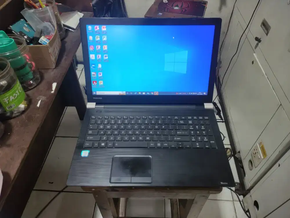 A1261 Laptop Toshiba Tecra A50-C Ram 8gb HDD 500gb core i7 gen6 mabtul