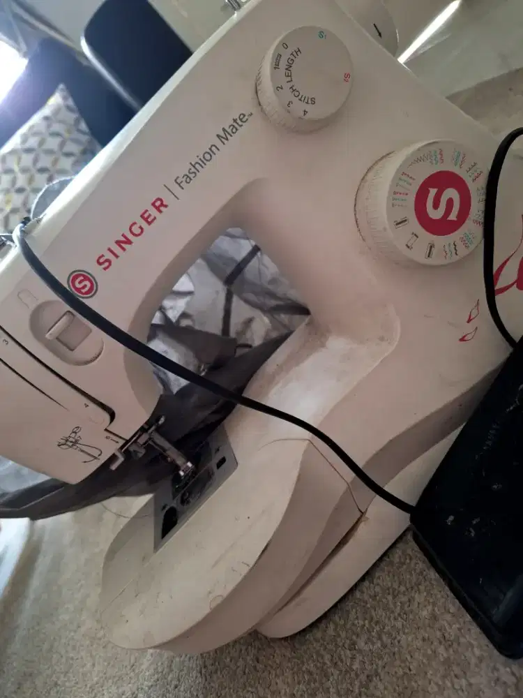 Mesin jahit second rasa baru