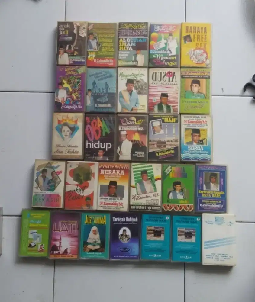 Borongan 28 kaset pita KH Zainuddin MZ pengajian Al-Qur'an