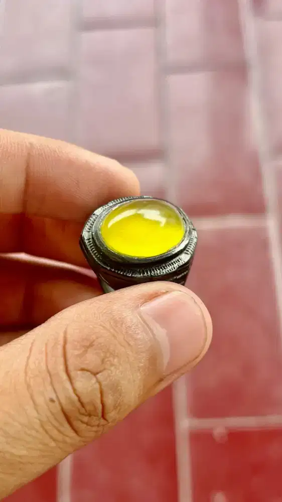 Batu yellow serfentine