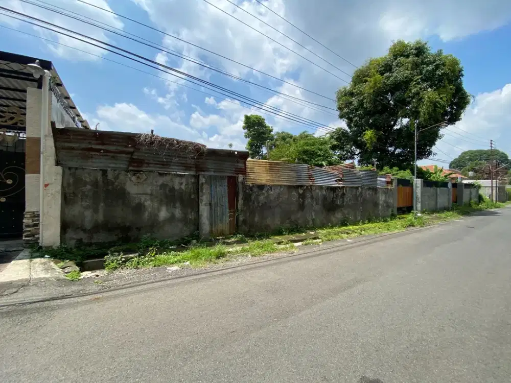 Tanah candisari dekat jalan raya sultan agung kaliwiru dekat akpol