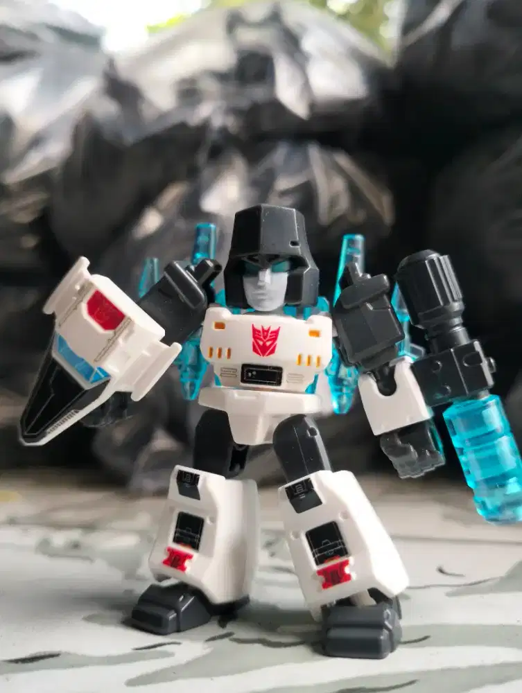 Blokees Megatron Defender 04