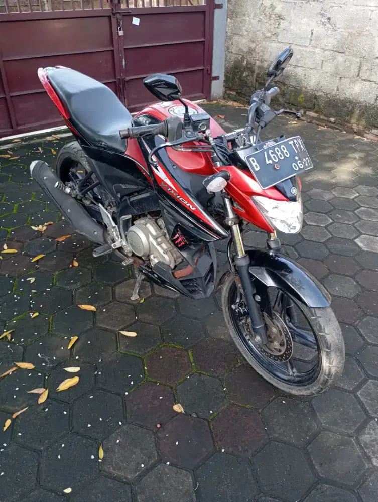 Dijual Yamaha Vixion 2017 Lengkap segel alus mantep josss