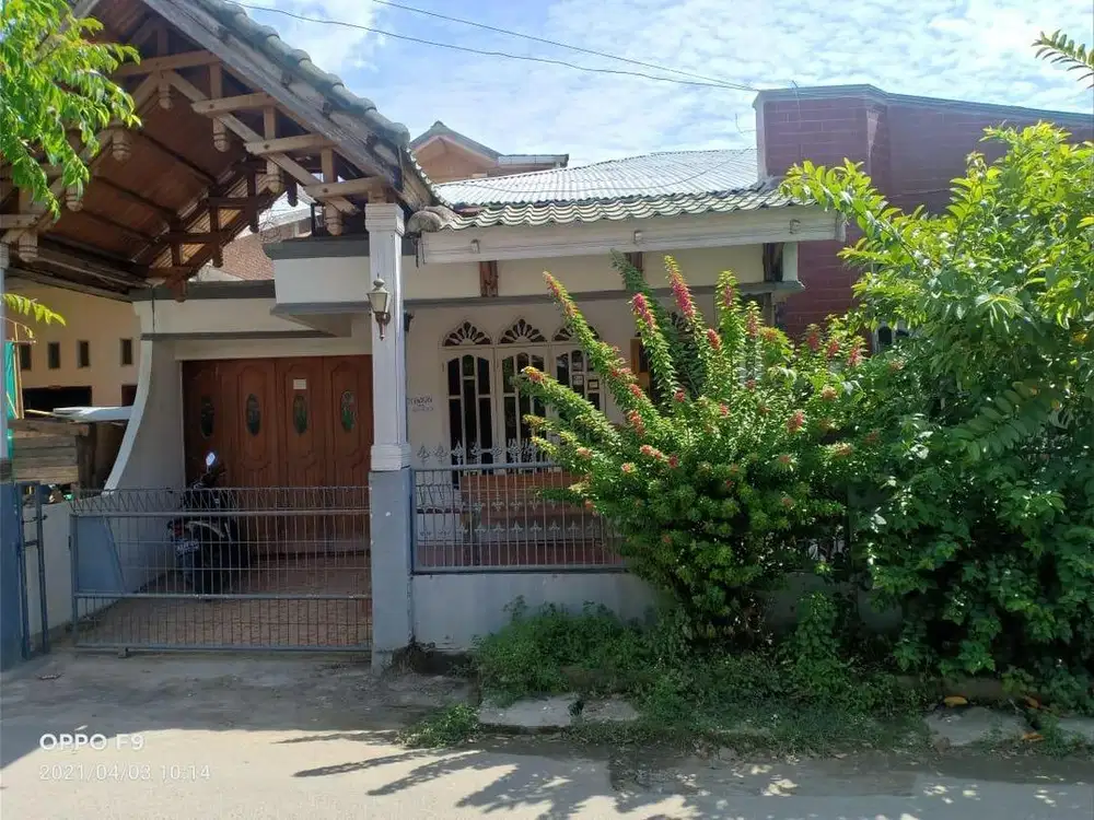 DISEWAKAN RUMAH