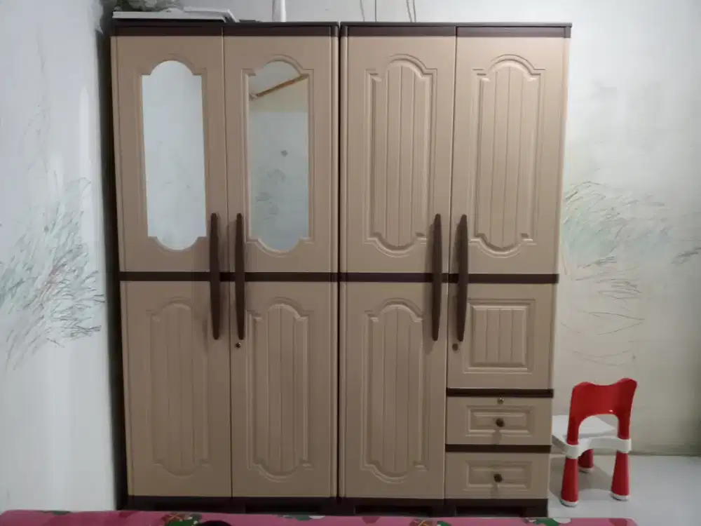 LEMARI 4 PINTU OLYMPIC