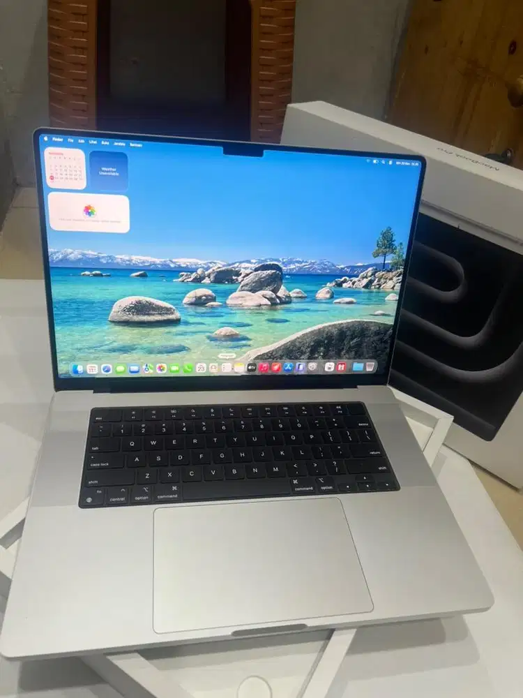 Macbook m4 pro max 36/1tb 16 inc
