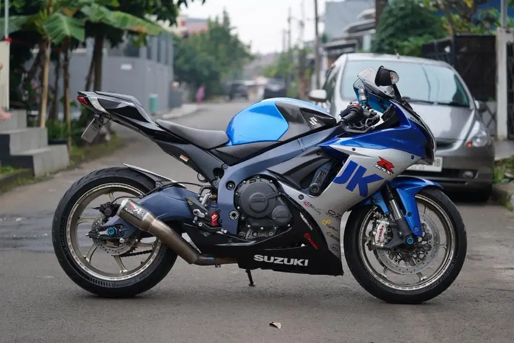 Suzuki GSXR 600 cc L1 2011 Full Paper & mods