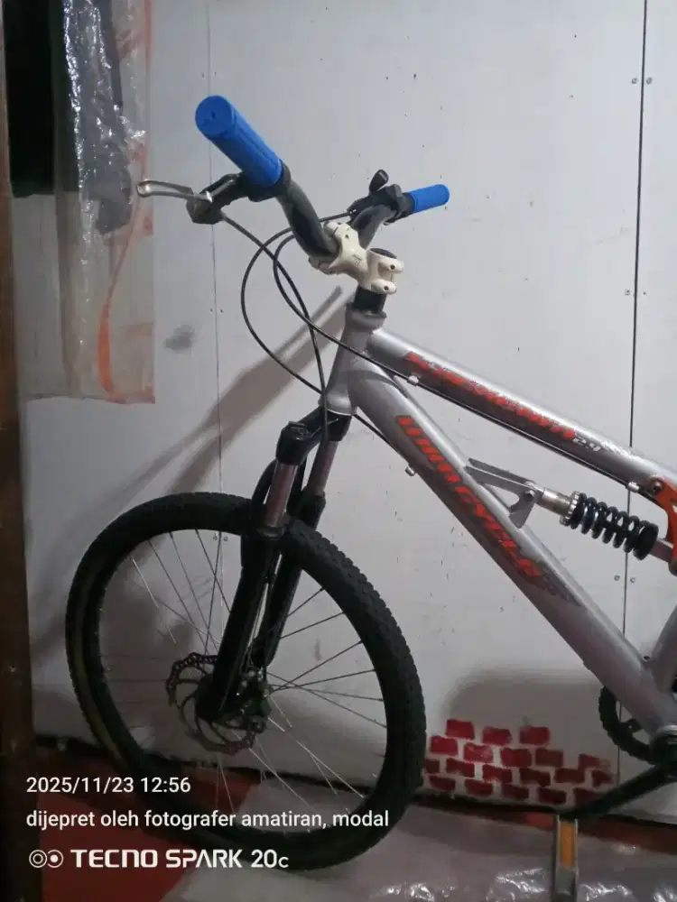 Wimcycle,  ring 24, sok depan blkang