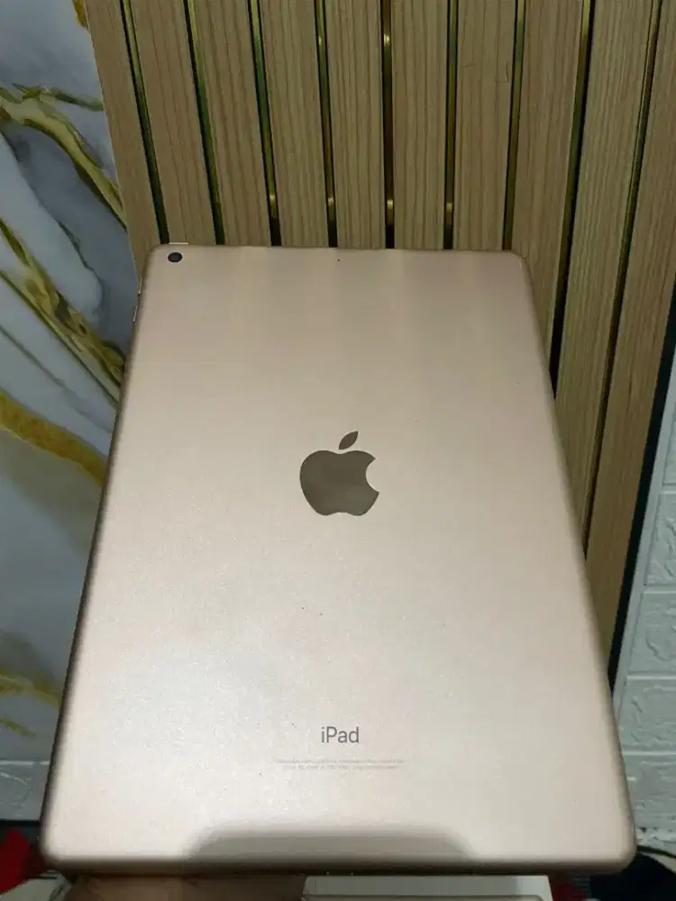 Ipad 6 32gb wifi fullset normal semua
