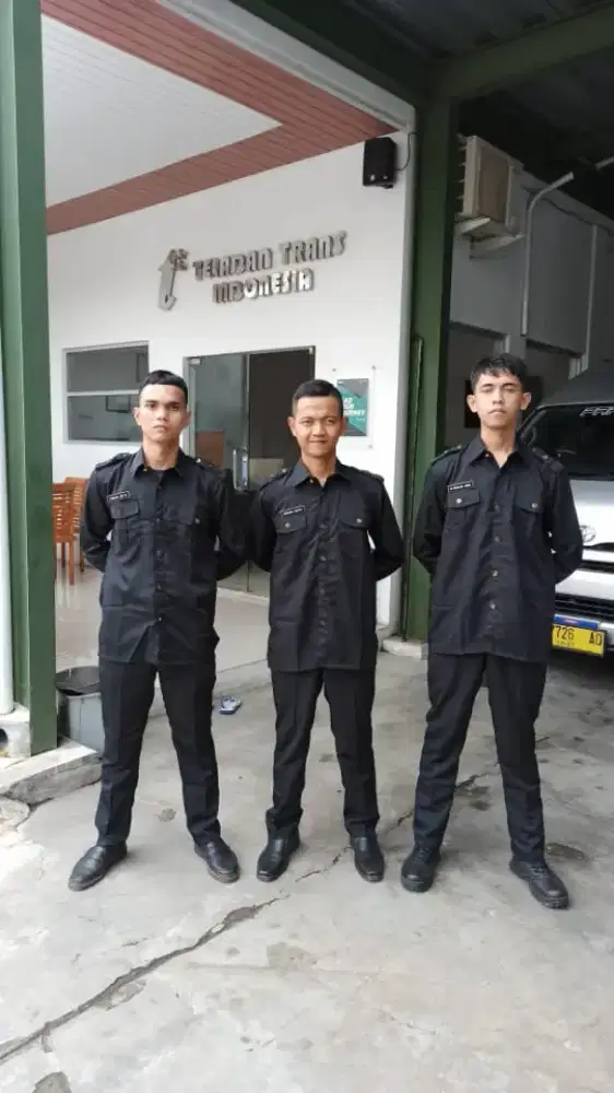 Di butuhkan SEGERA security pria