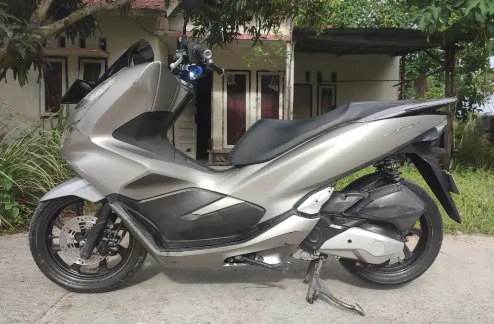 Honda PCX CBS 2019 Silver
