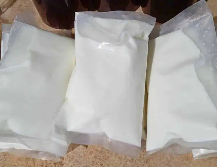 100 liter susu kambing etawa murni 100% dlm kemasan sachet 200ml puas