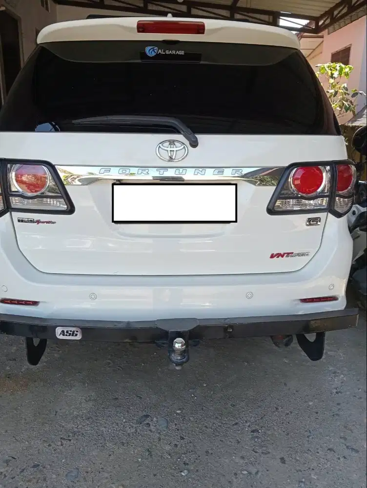 DIJUAL MOBIL TOYOTA FORTUNER PUTIH TRANSMSI MANUAL TERAWAT