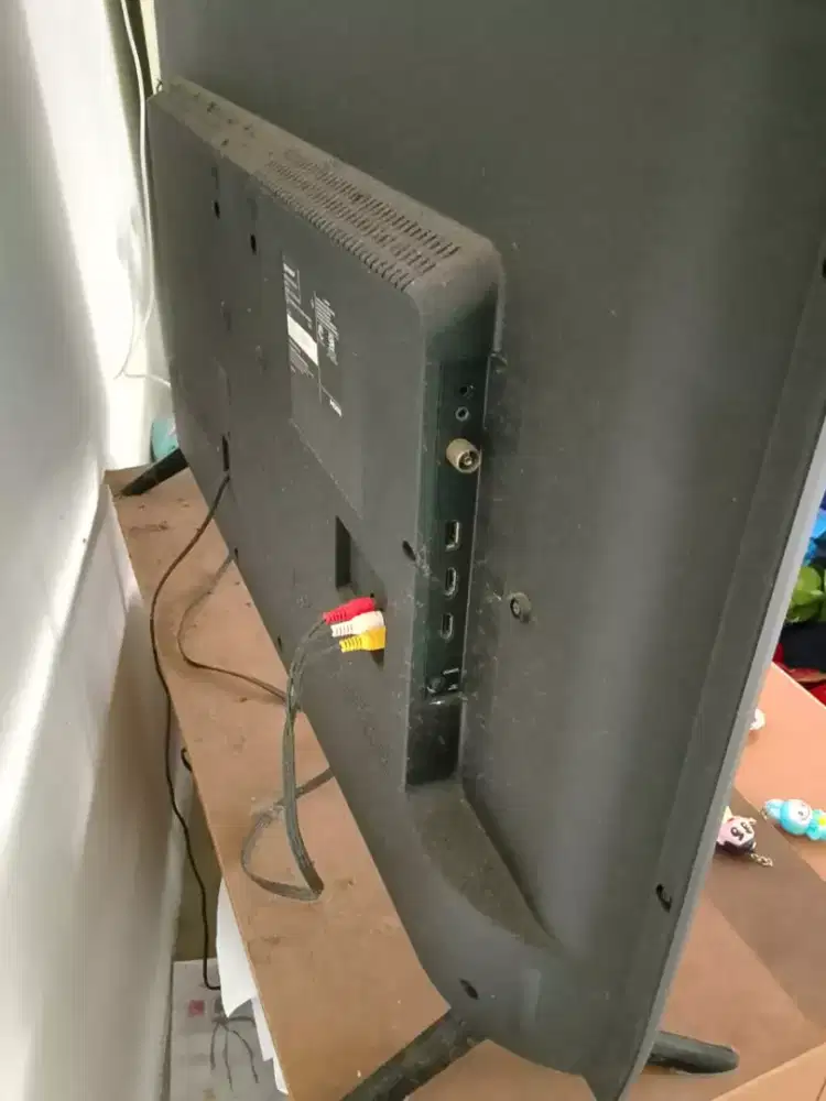 Tv Sharp 42 inch original dn mulus di jamin