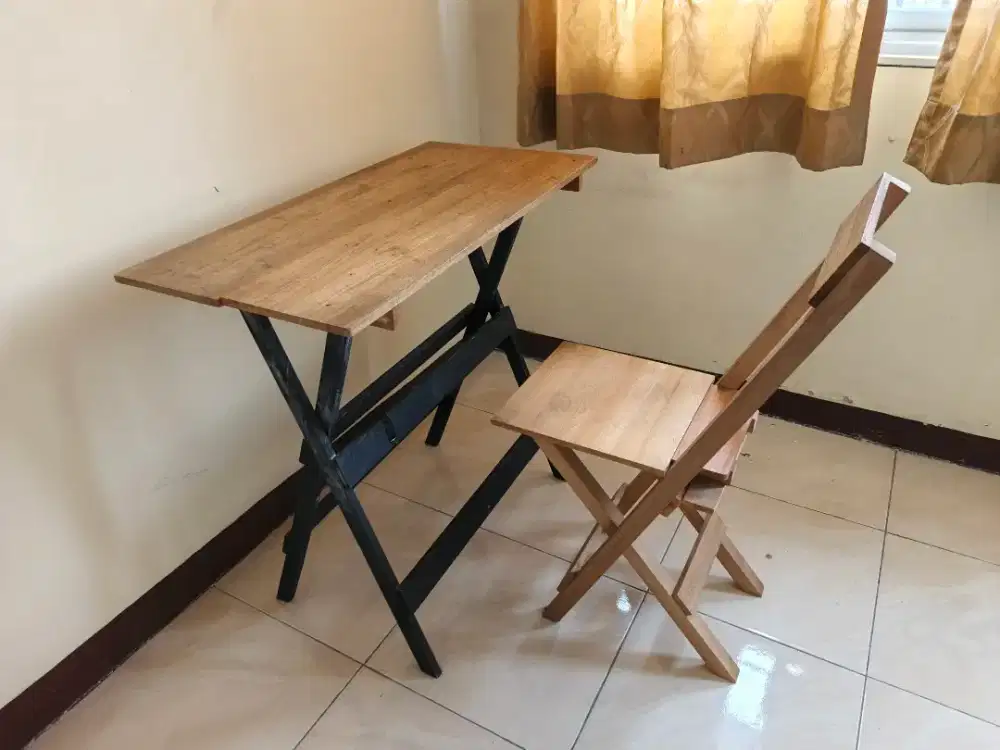 Meja Kursi Kayu Lipat