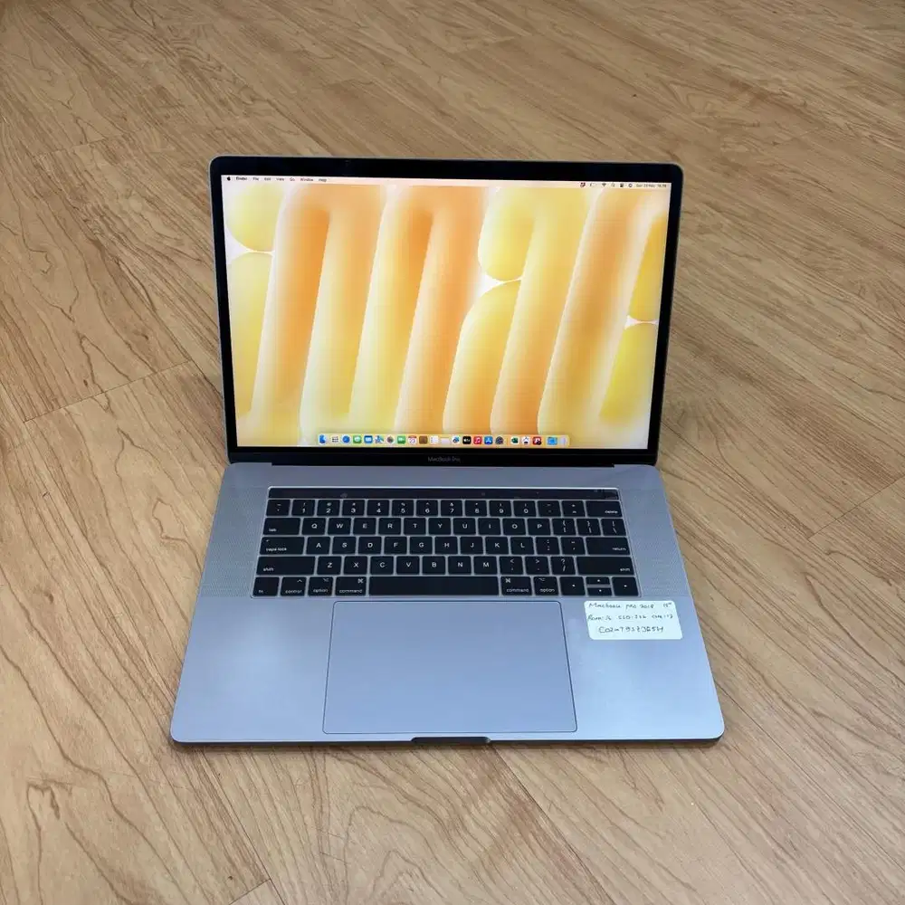 MacBook Pro 15 2018 i7 16/256GB