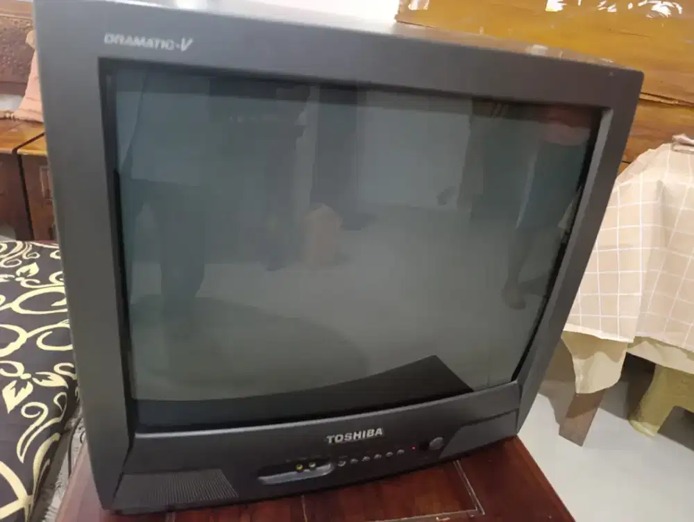 Tv toshiba 24 inchi