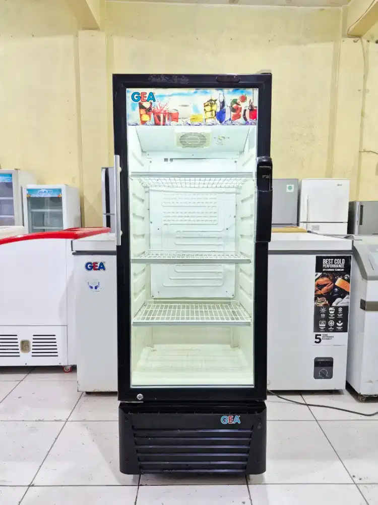 SHOWCASE GEA 200L 1,950 sama antar