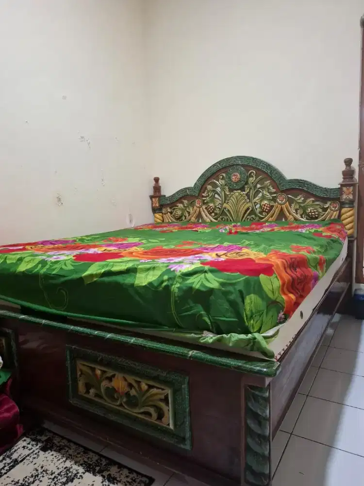 Kasur kayu jati ukir jepara