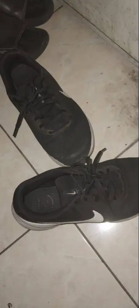 DIJUAL! Sepatu Nike Sneaker Black