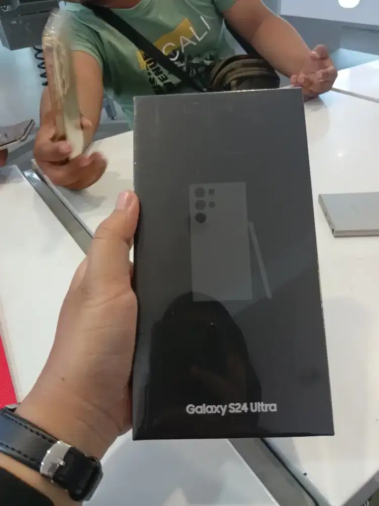 amsung Galaxy S24 Ultra Free Galaxy Fit 3 || Kredit DP 0% || DP 0%