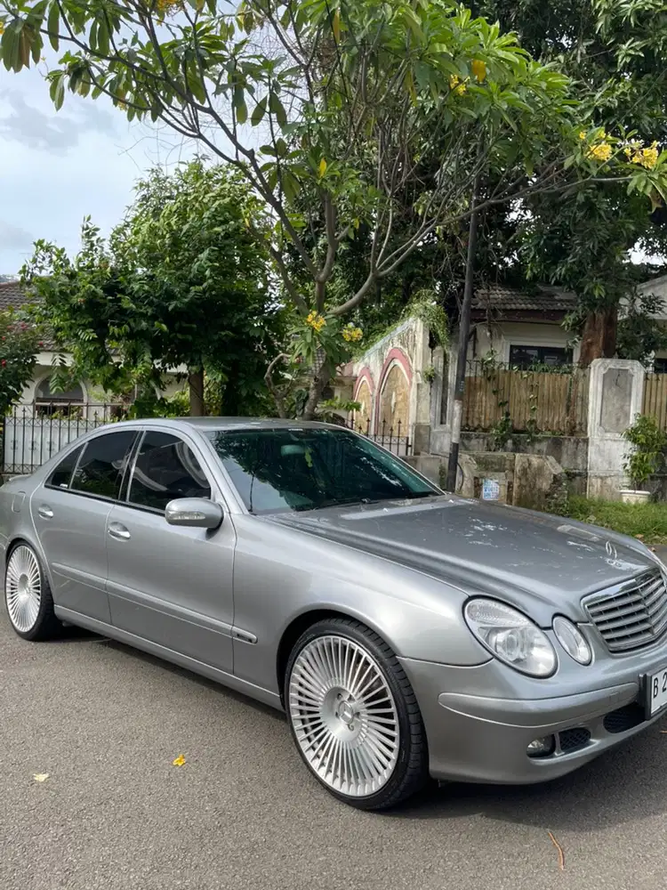 Mercedes-Benz E200K 2005 Bensin