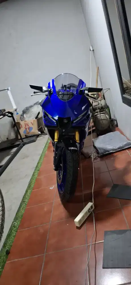 Yamaha R25 v4 2025