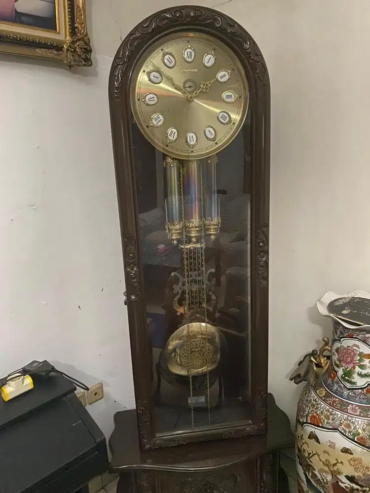 Jam Junghans Asli Jerman