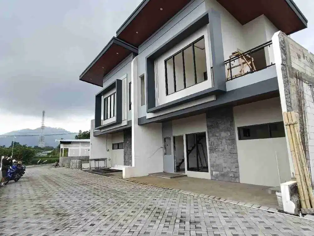 LANGKA! VILLA MURAH KOTA BATU ADA KOLAM RENANG DEKAT ALUN ALUN