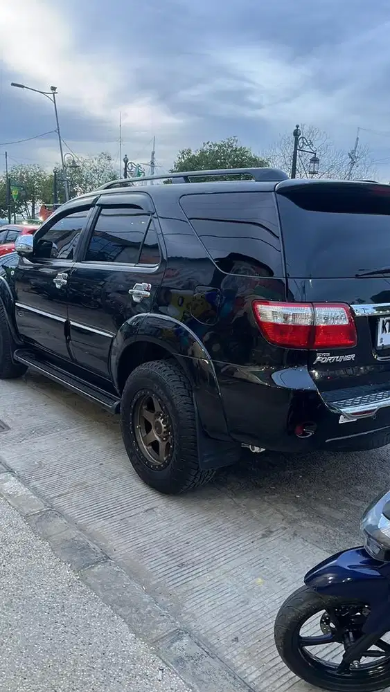 Fortuner type tertinggi 4X4