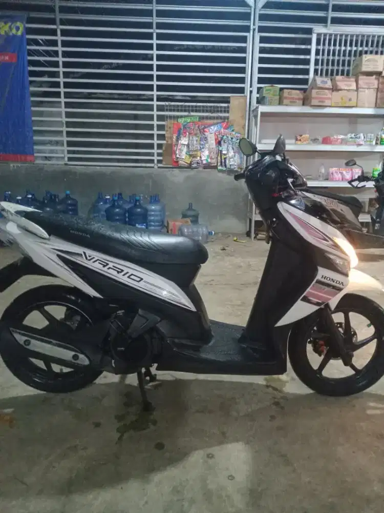 Di jual honda vario karbu 2009