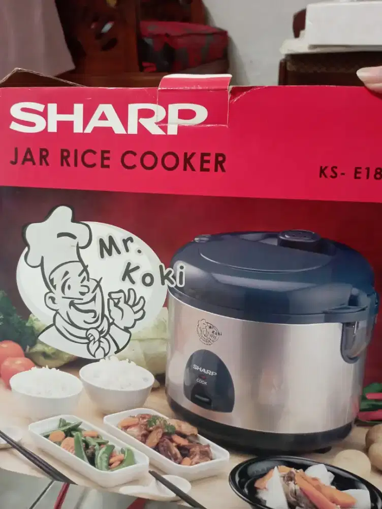 Rice cooker merk Sharp kondisi baru