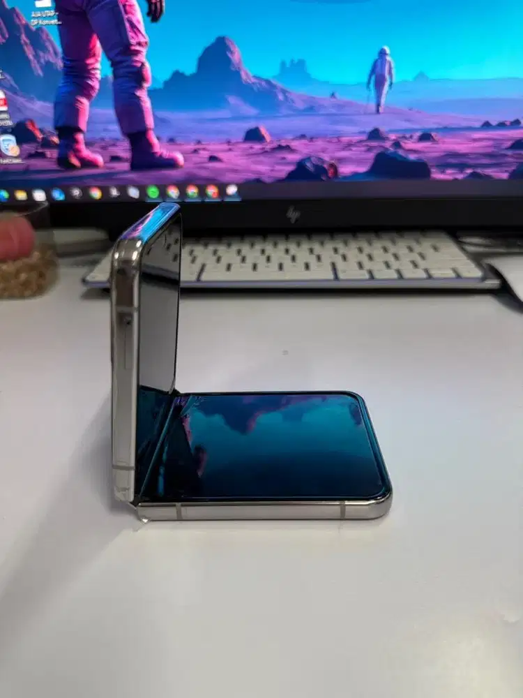 Samsung Galaxy Z Flip4 5G 8/256GB Bespoke Edition