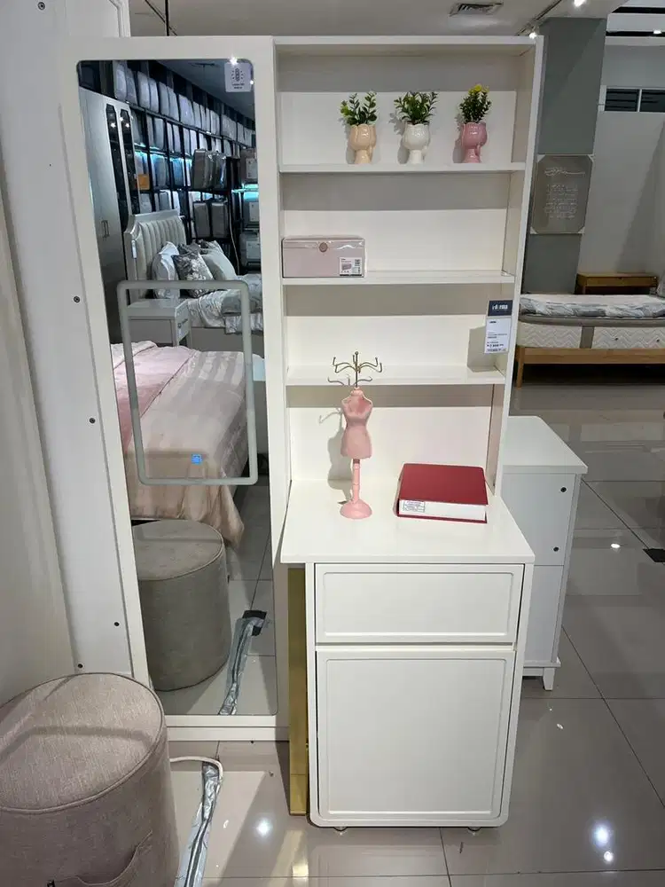 MEJA RIAS CATHERINE DRESSER INFORMA