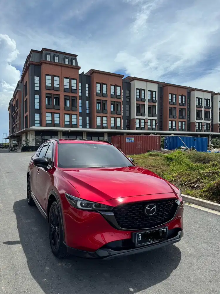 Mazda CX-5 kuro 2022 Bensin, 100% rawatan