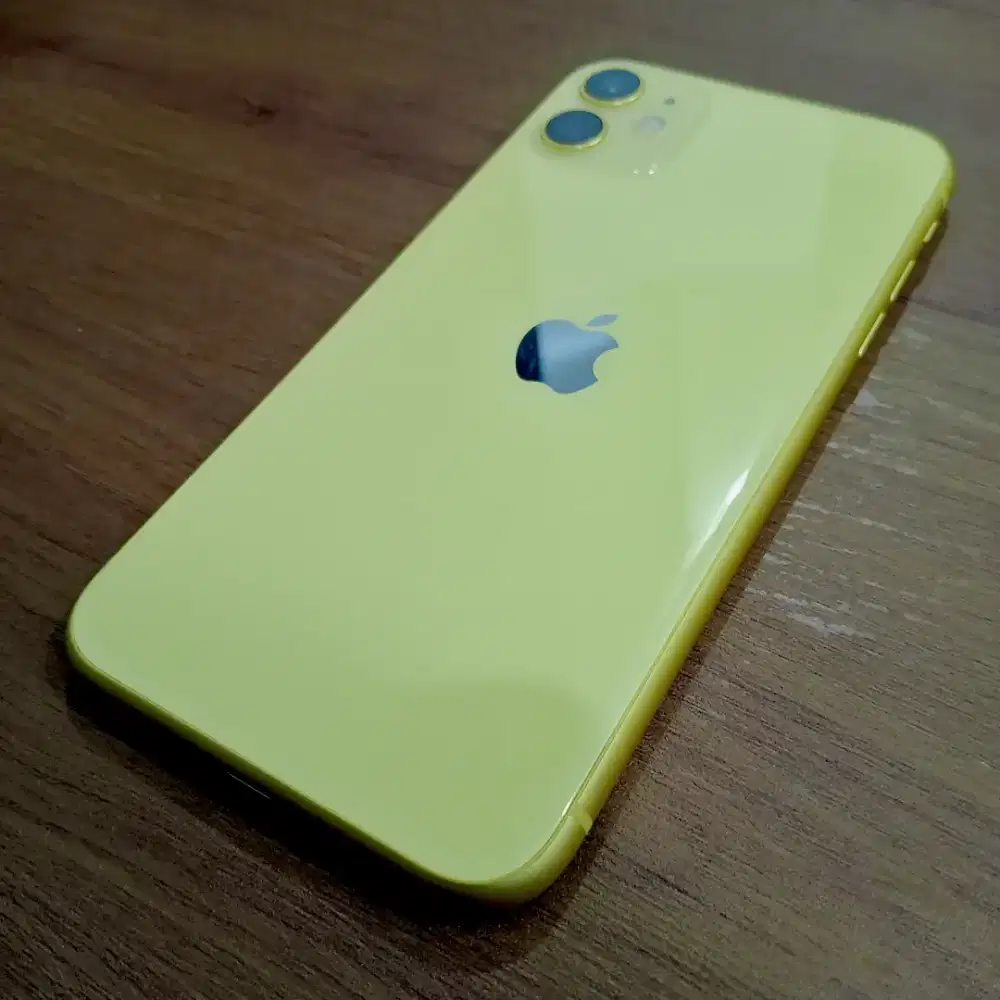 iPhone 11 128GB Yellow iBox Fullset (Like New)