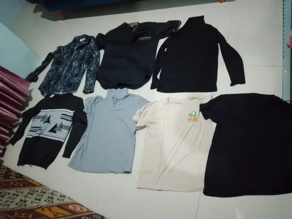 obral baju pria seken rasa baru ukuran Xl