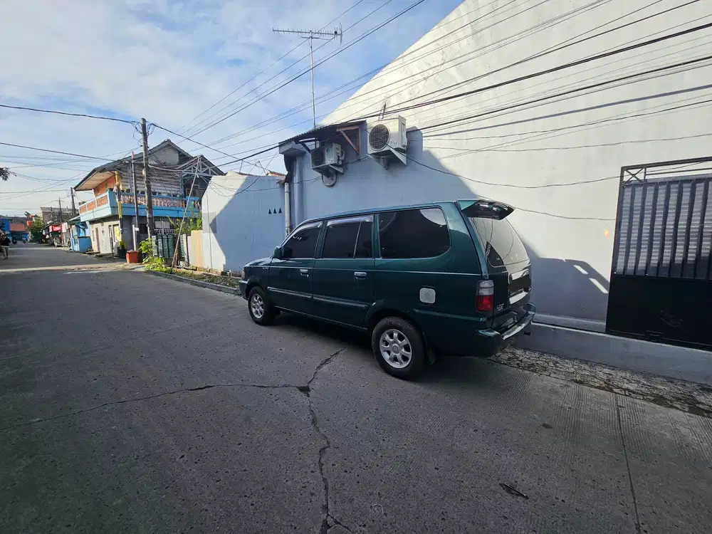 Toyota Kijang 2001 Bensin