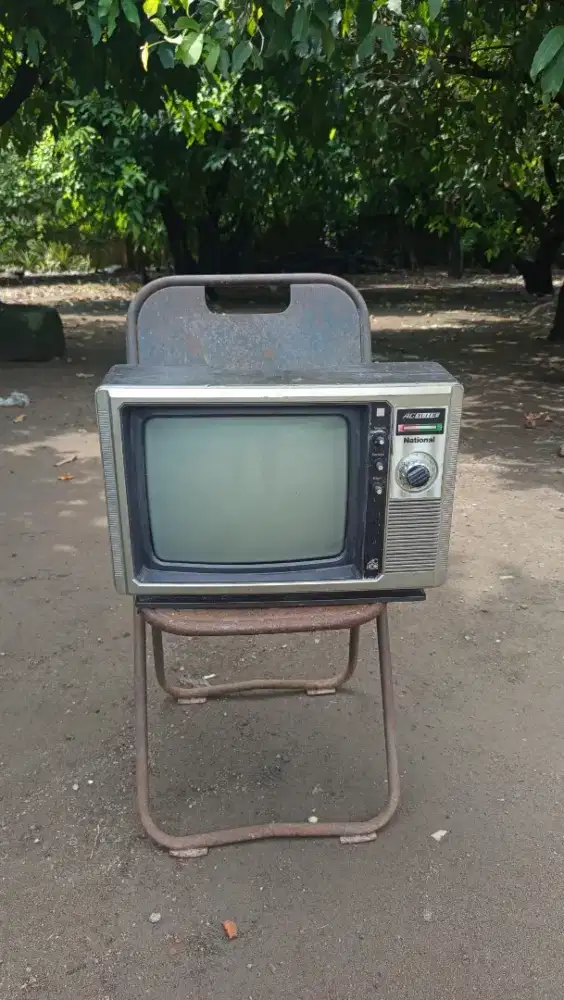 Tv national jadul antik