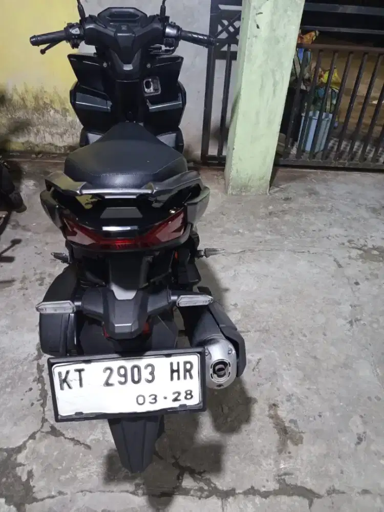 Dijual motor vario 160 cbs kilo meter 3500