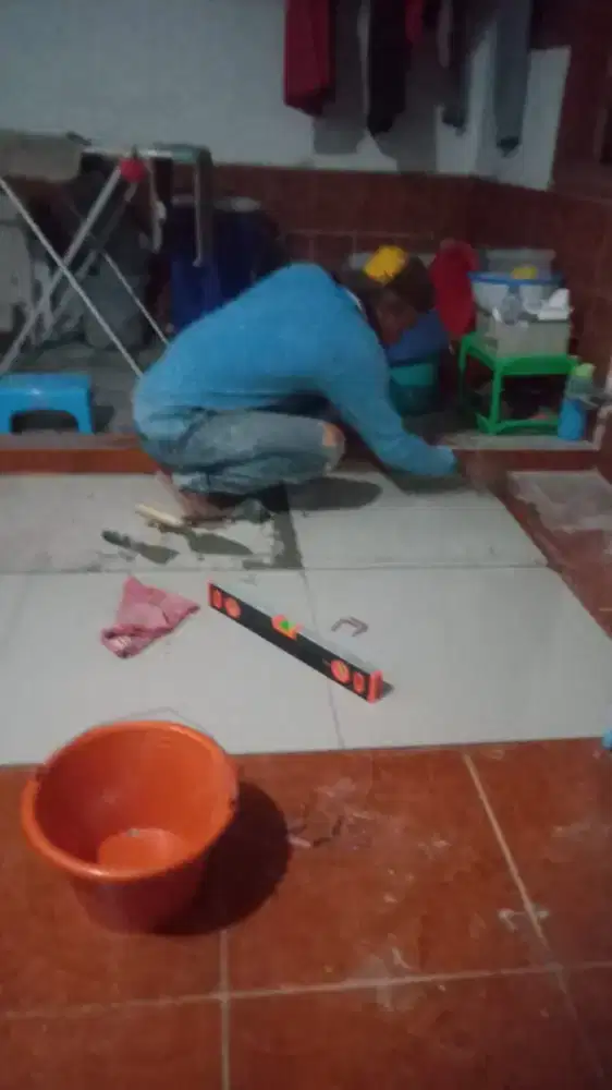 Jasa tukangan bangunan harian dan borongan