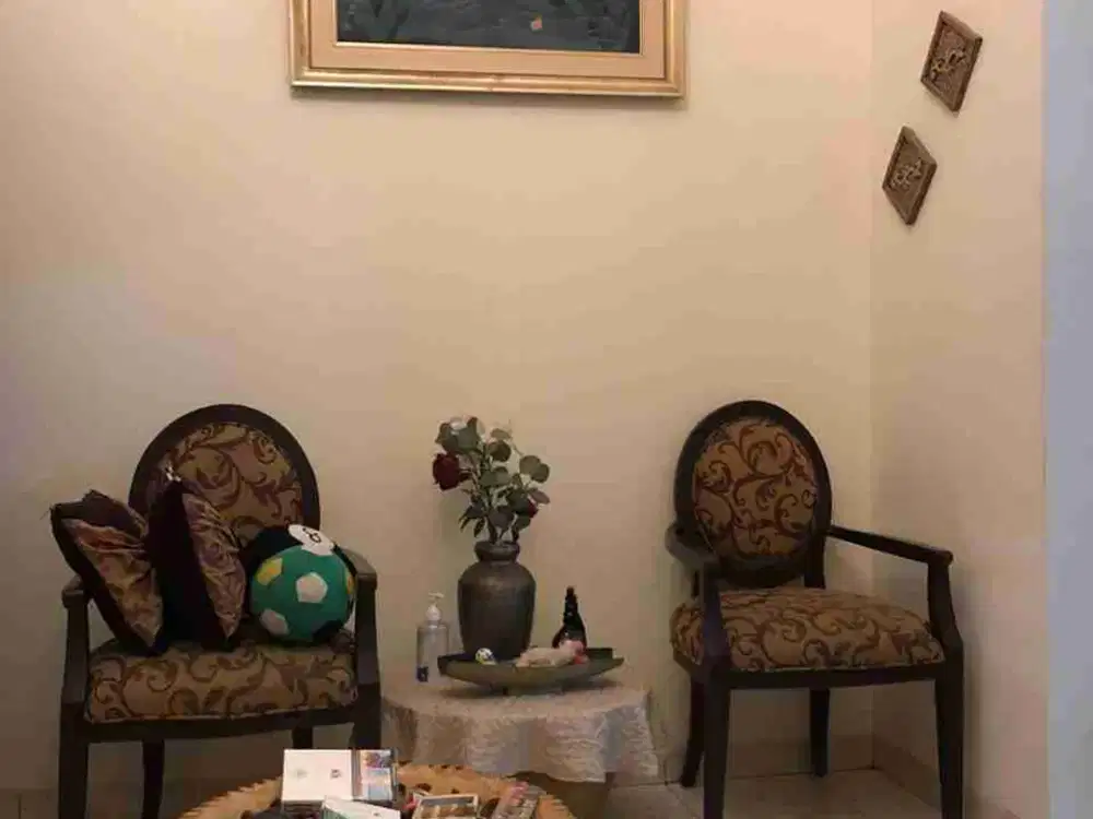 Rumah Komersial Cocok Untuk Kantor Di Jl Utama Kencana Lokas BSD